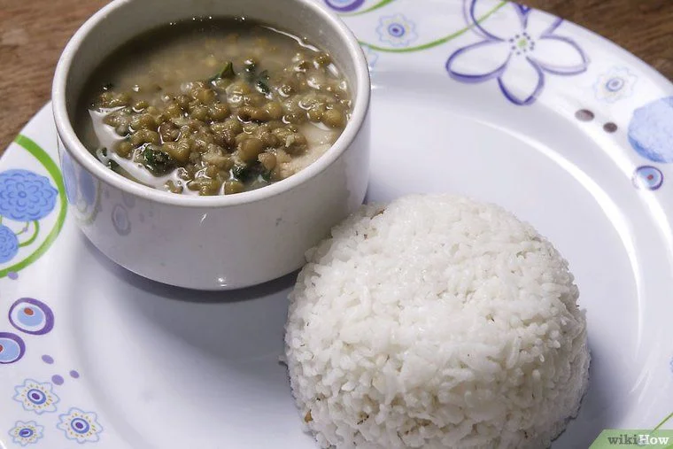Deliciously Authentic: Traditional Recipe for Pochas a la Navarra